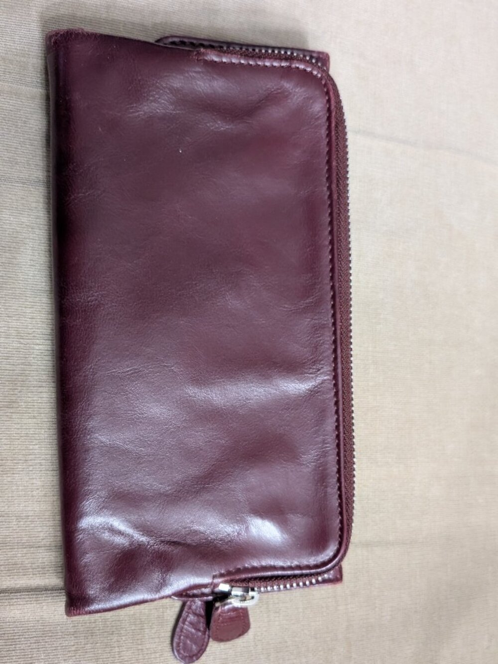 Hobo Vida Red Genuine Leather Continental Wallet With Floral Lining
